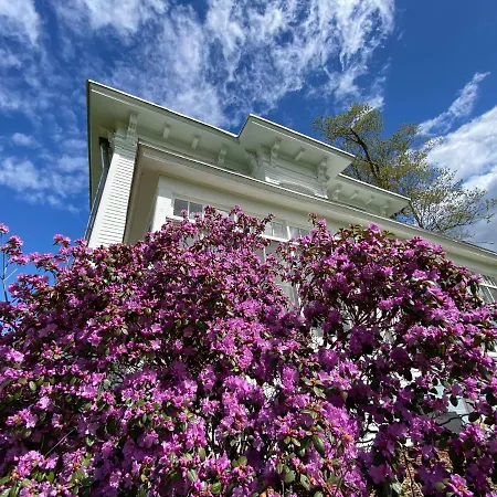 Bloom Farm Guesthouse